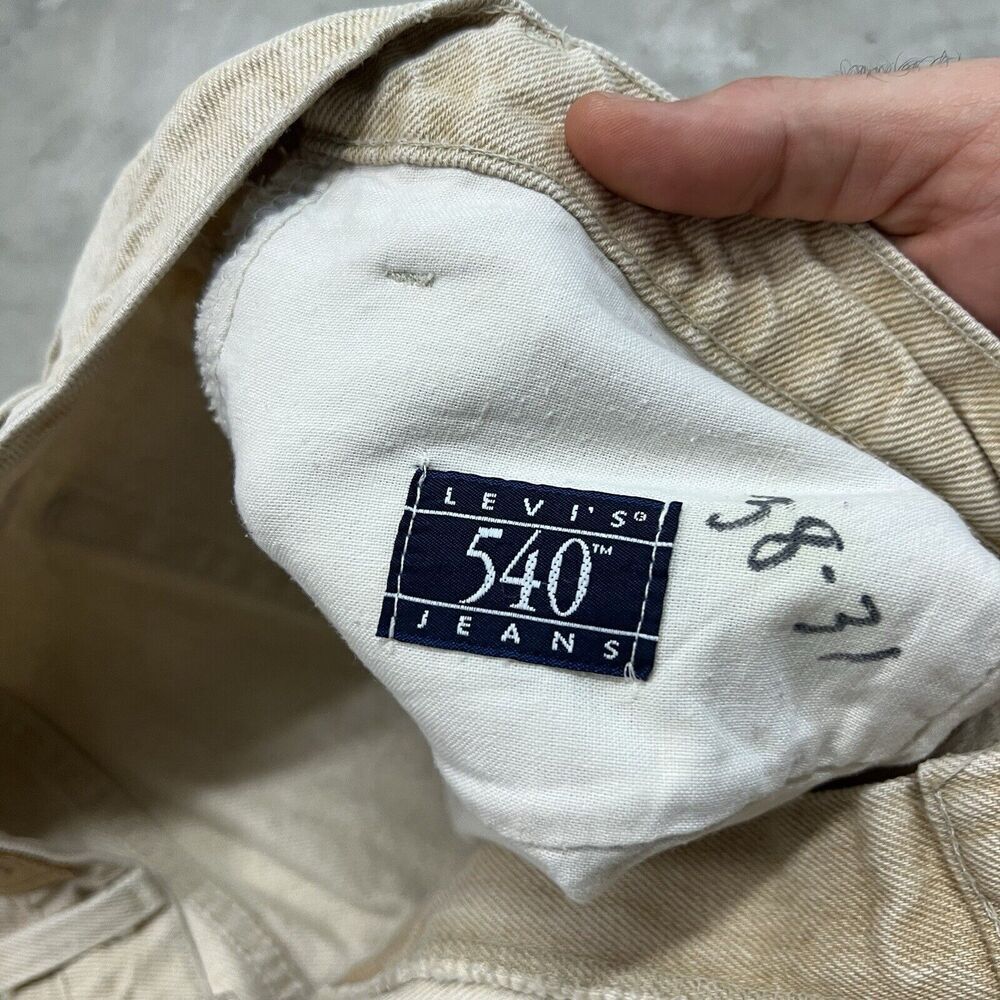 Vintage Levis Jeans Men 36x25 Beige 540 Relaxed Straight Leg Light Wash - Picture 5 of 11